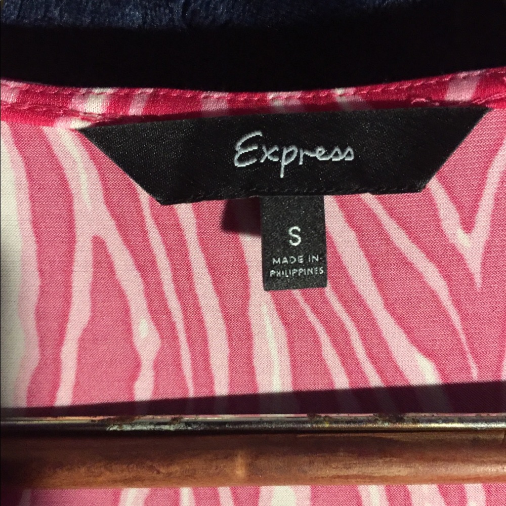 💰💰EXPRESS WRAP DRESS👗👗💕 - Picture 4 of 4